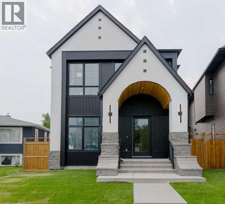2207 Victoria Crescent NW, Banff Trail, Calgary photo 1