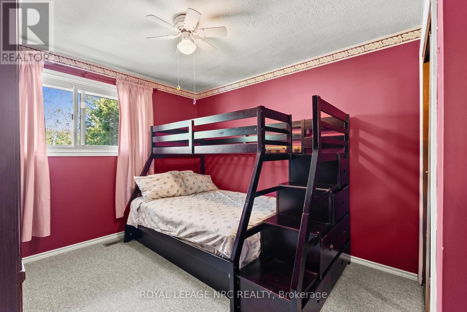 21 UPPER CANADA DRIVE - 12