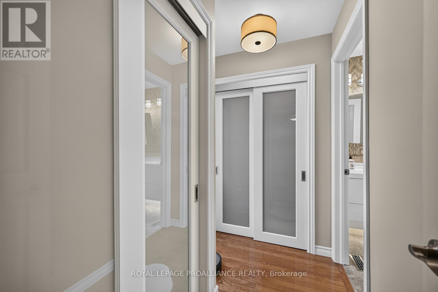 25 COUNTRY CLUB PLACE - Image 25