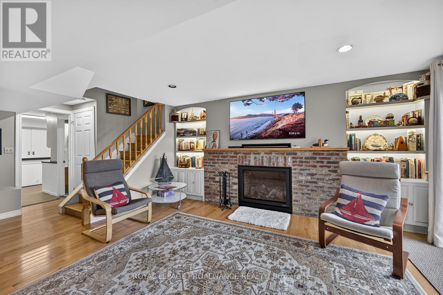 25 COUNTRY CLUB PLACE - Image 32