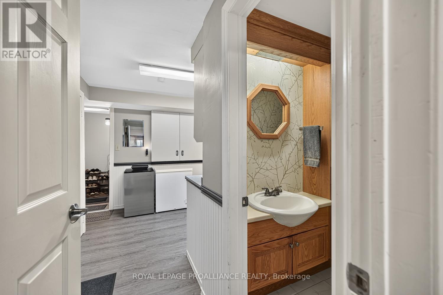 25 COUNTRY CLUB PLACE - Image 33