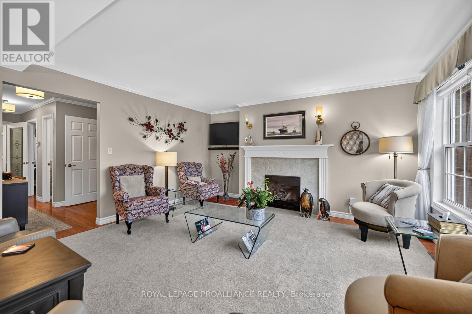 25 COUNTRY CLUB PLACE - Image 8
