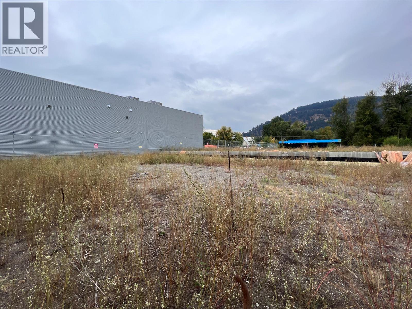  1837 Shuswap Avenue, Lumby