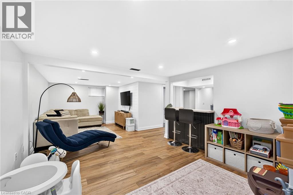 4 COMPTON Place - 27