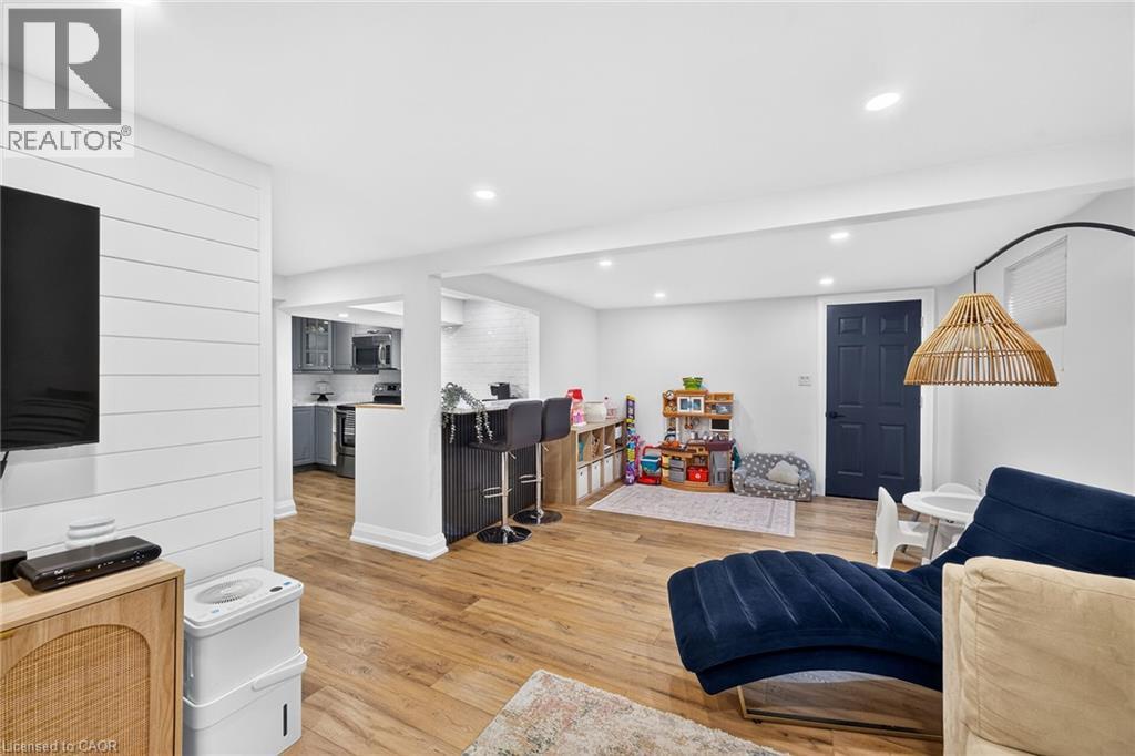 4 COMPTON Place - 30