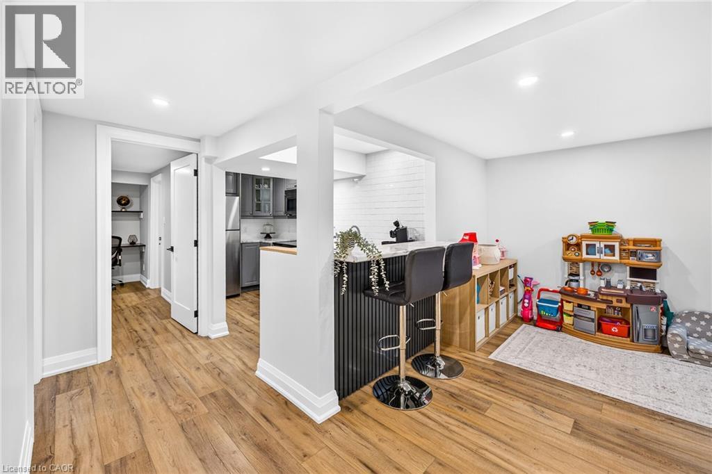 4 COMPTON Place - 31