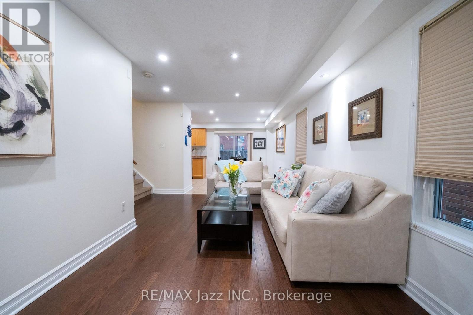 412 REEVES WAY BOULEVARD - Image 12