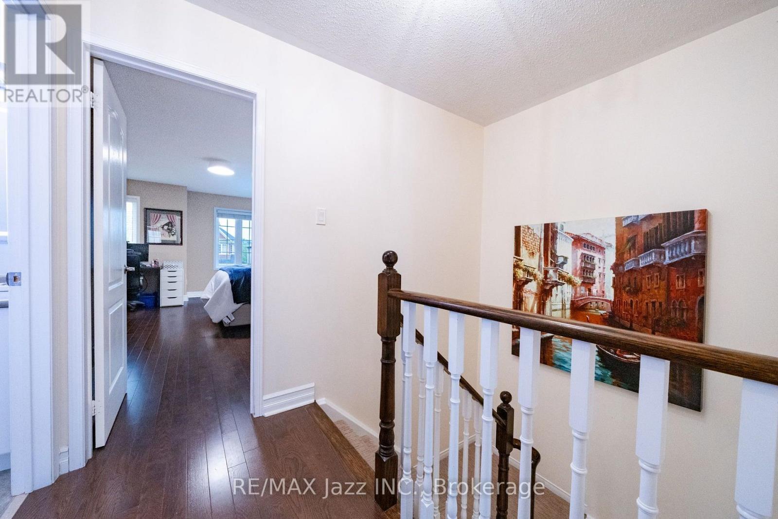 412 REEVES WAY BOULEVARD - 26