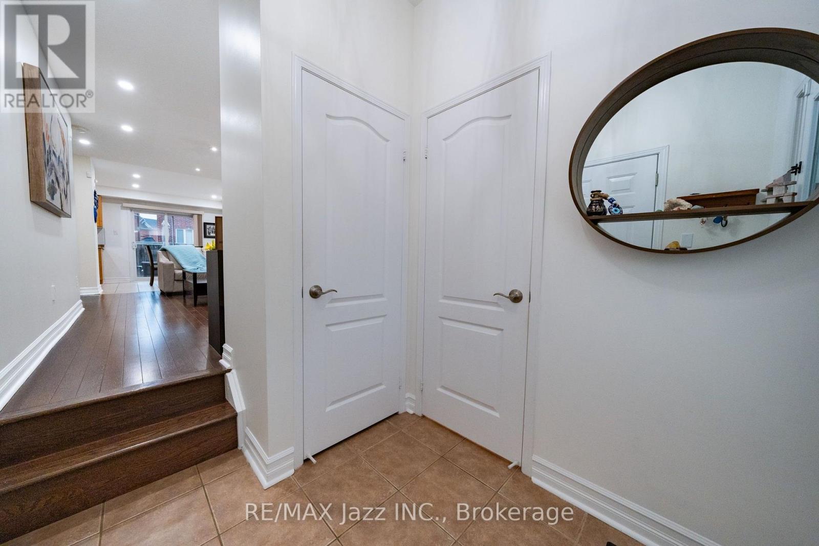 412 REEVES WAY BOULEVARD - 9