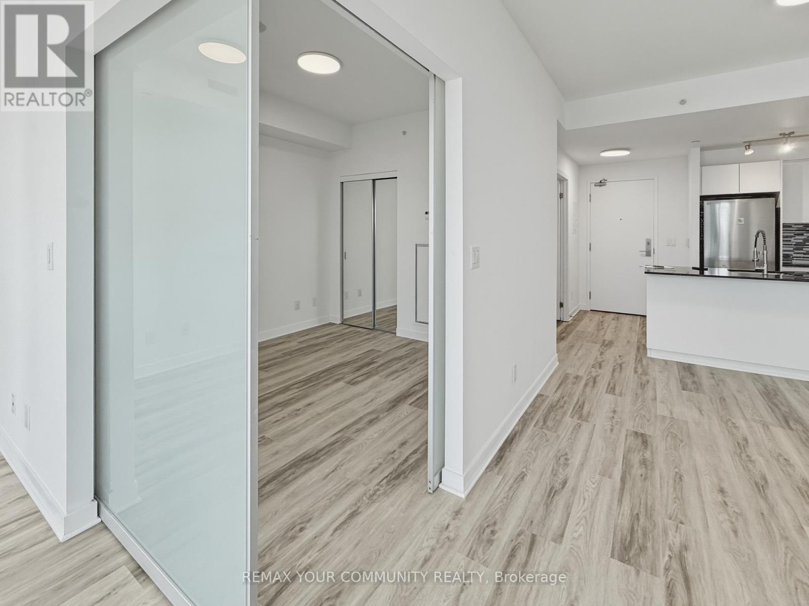 #618 150 EAST LIBERTY STREET - Image 11