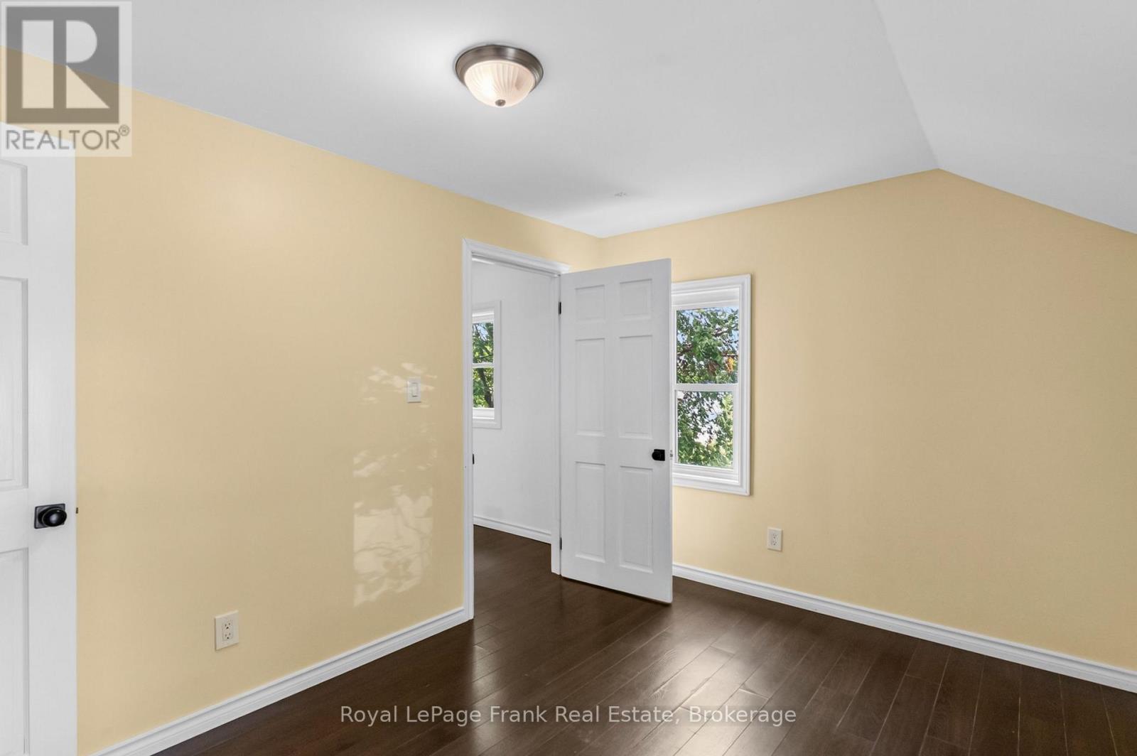 174 ELGIN STREET - Image 13