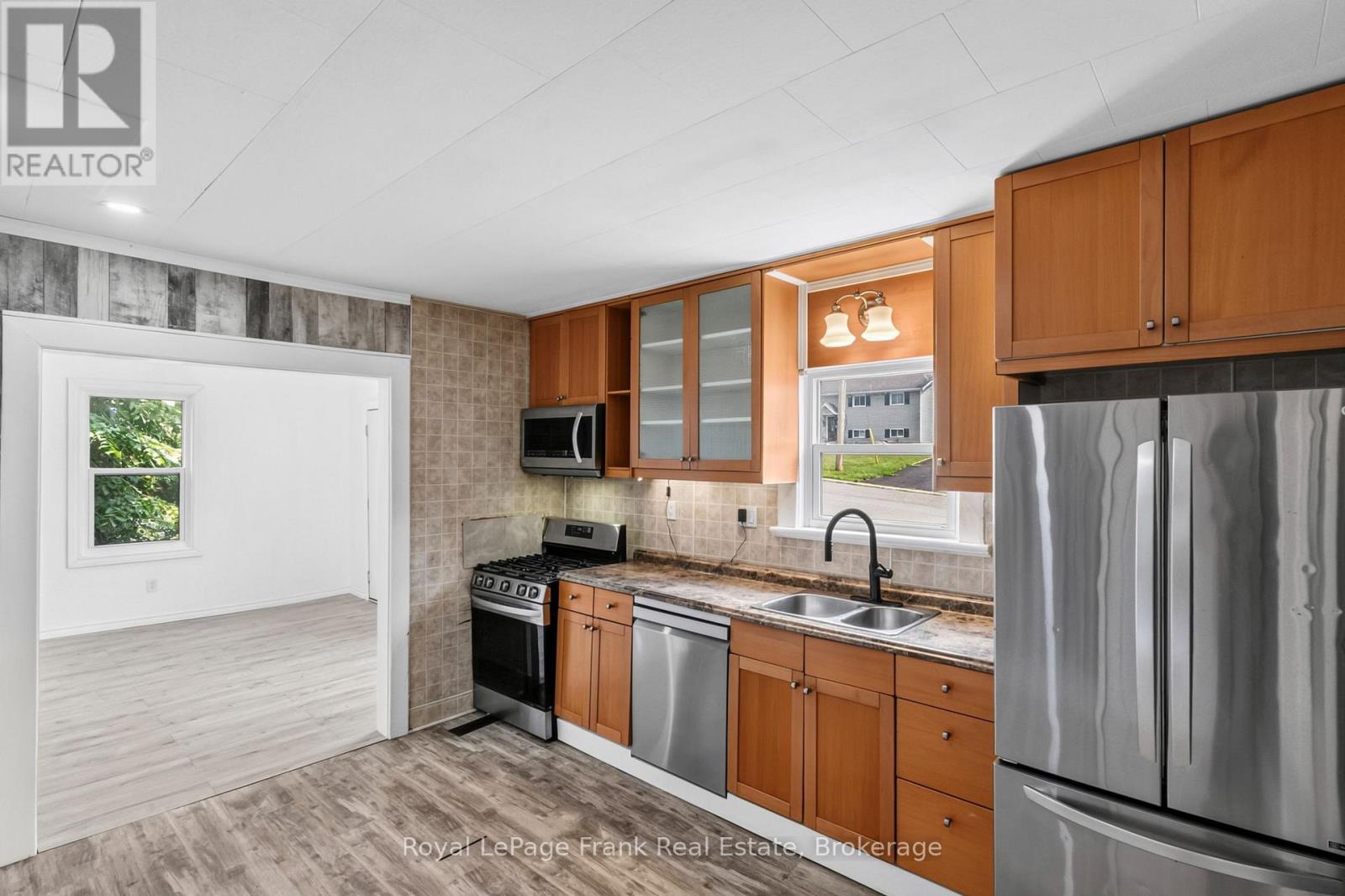 174 ELGIN STREET - Image 6
