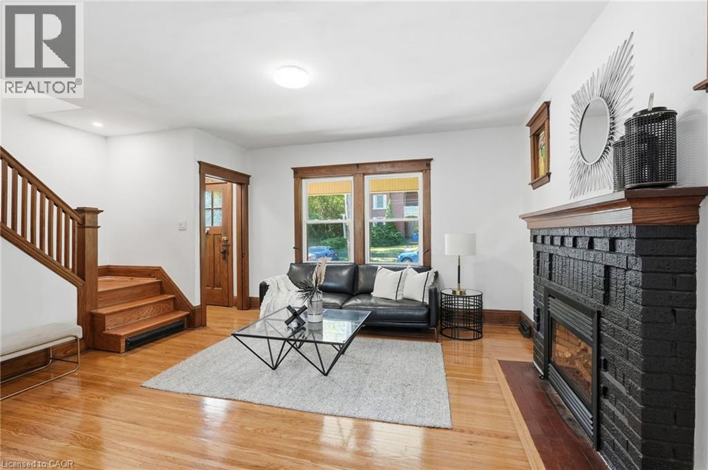 37 MAPLEWOOD Avenue - 4
