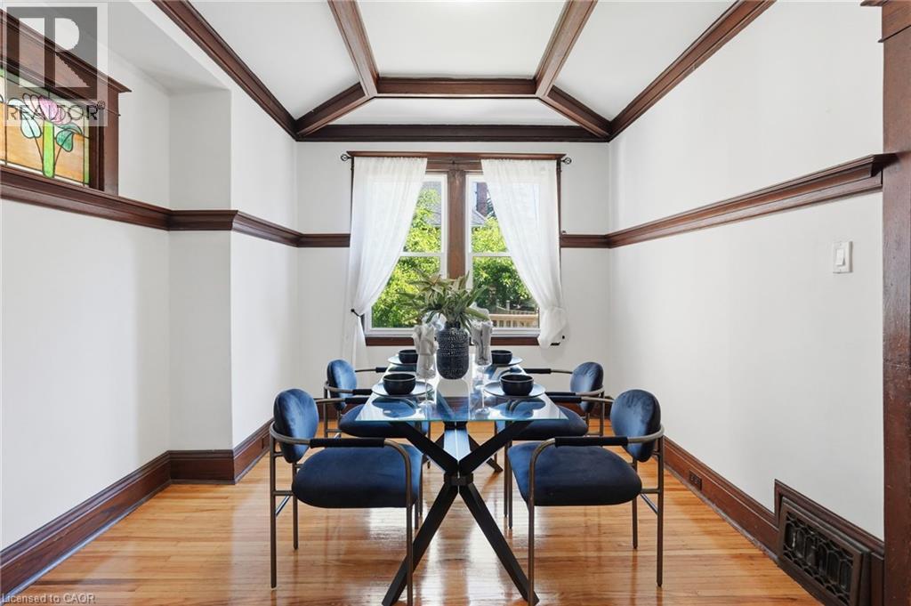 37 MAPLEWOOD Avenue - 9