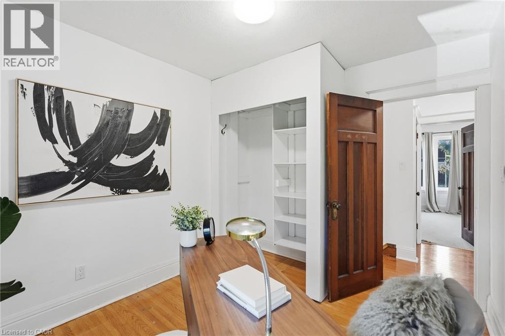 37 MAPLEWOOD Avenue - 16