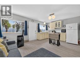 3922 Beach Avenue, Peachland, BC V0H1X1 Photo 16