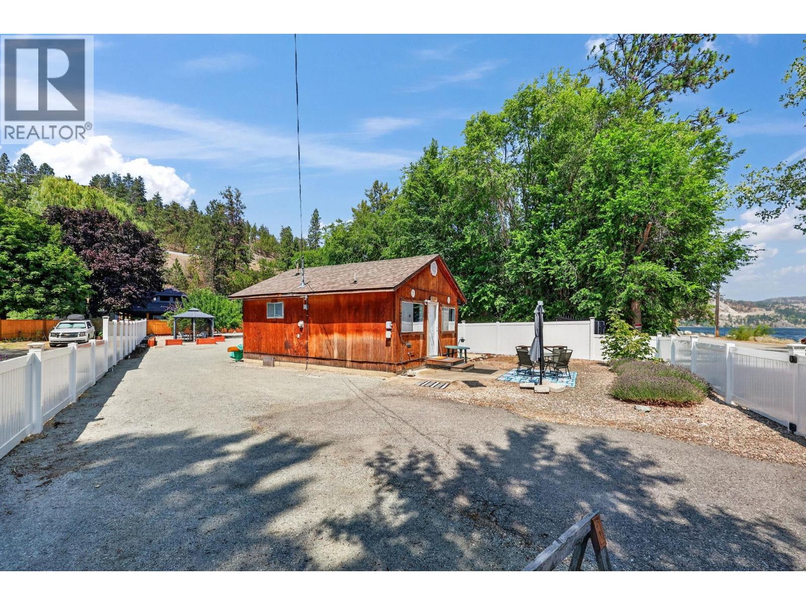 3922 Beach Avenue - 33
