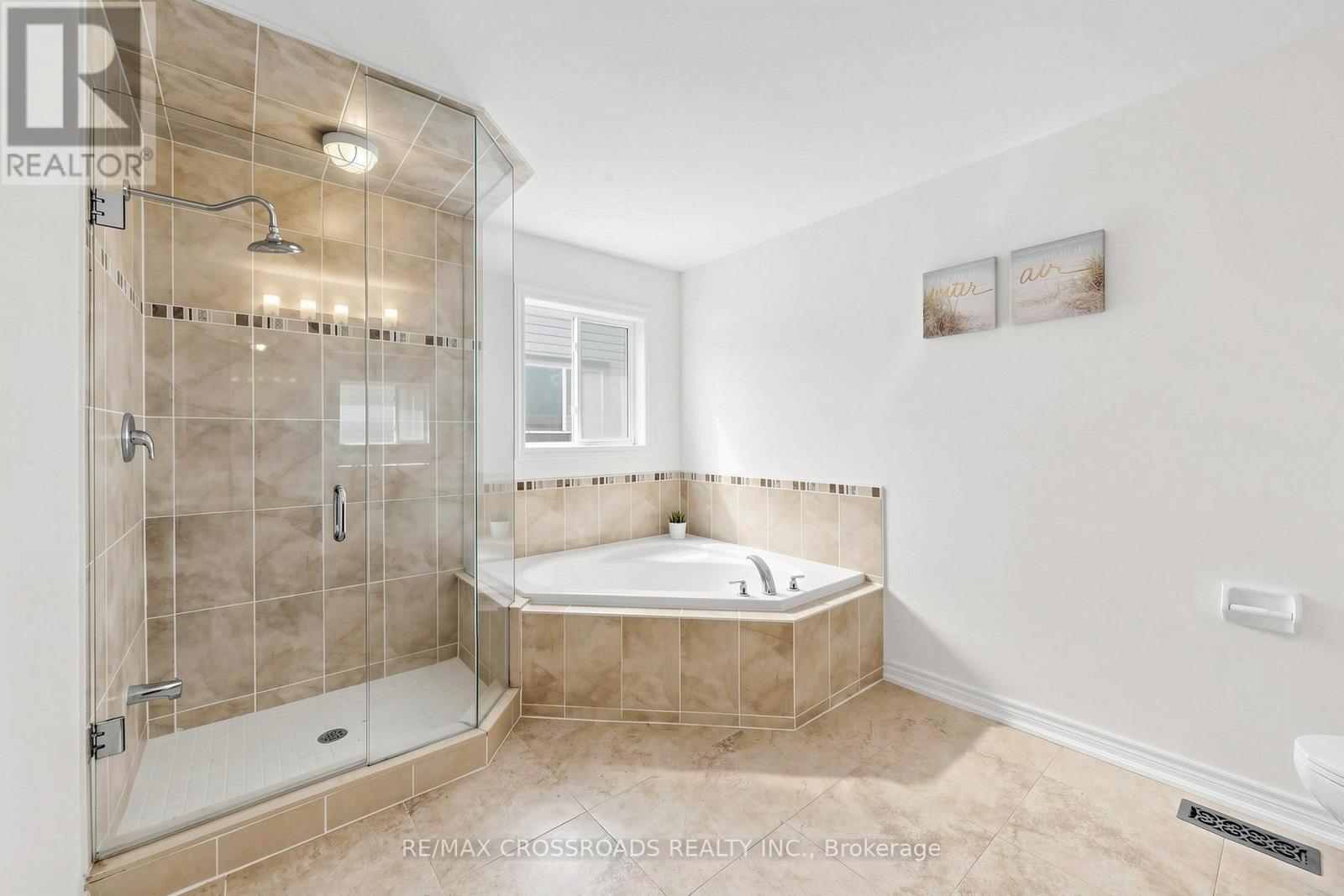 55 JOHN LINK AVENUE - 32