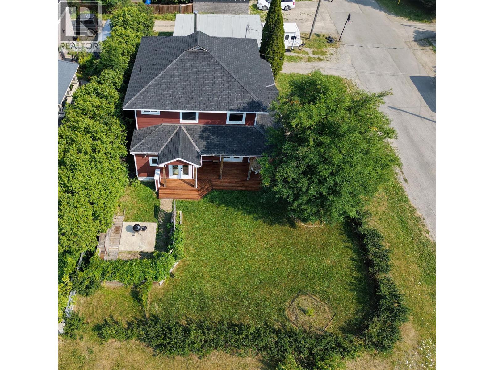 602 5 Avenue - 2