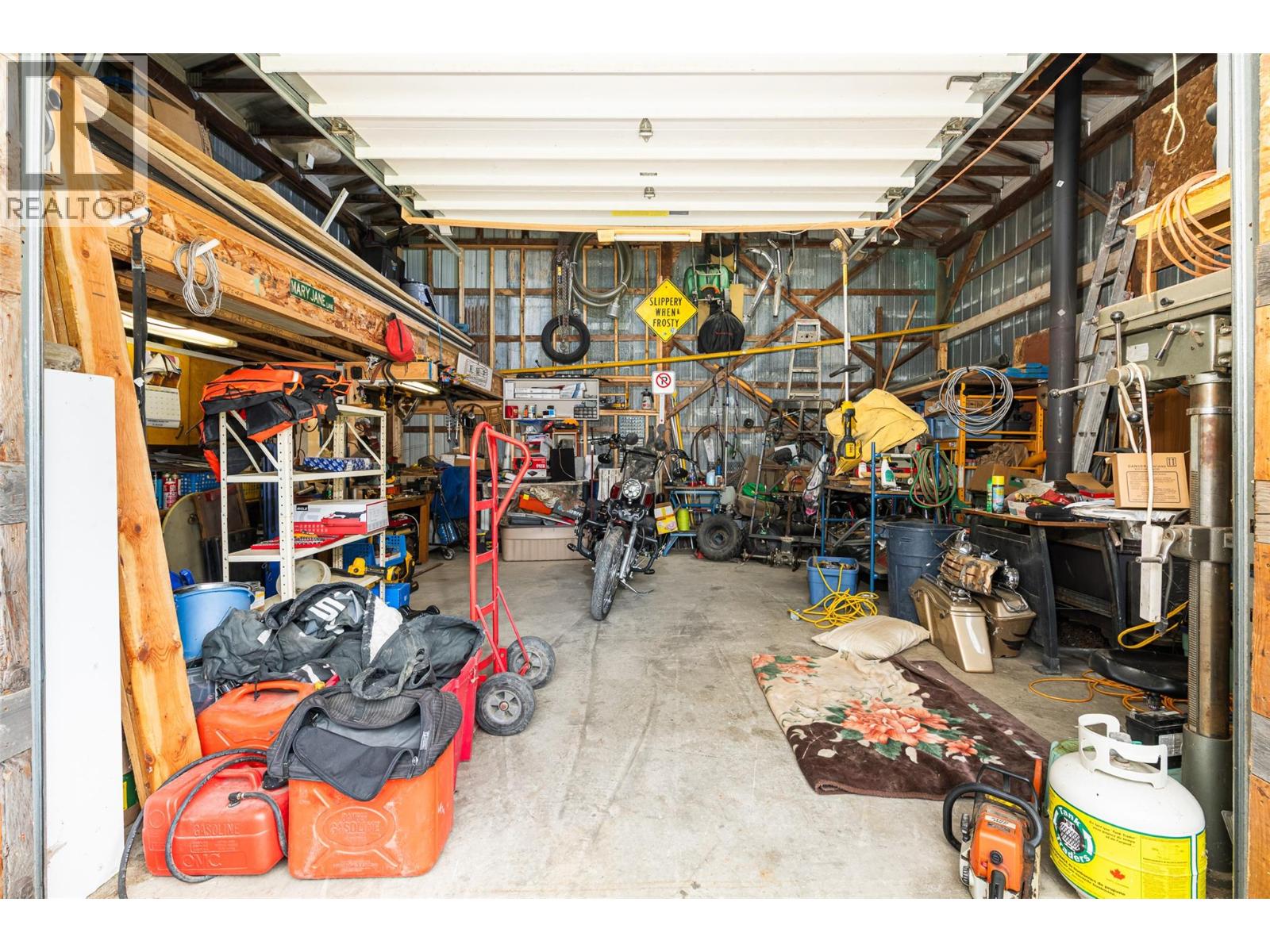 4840 Lower Wynndel Road - 21