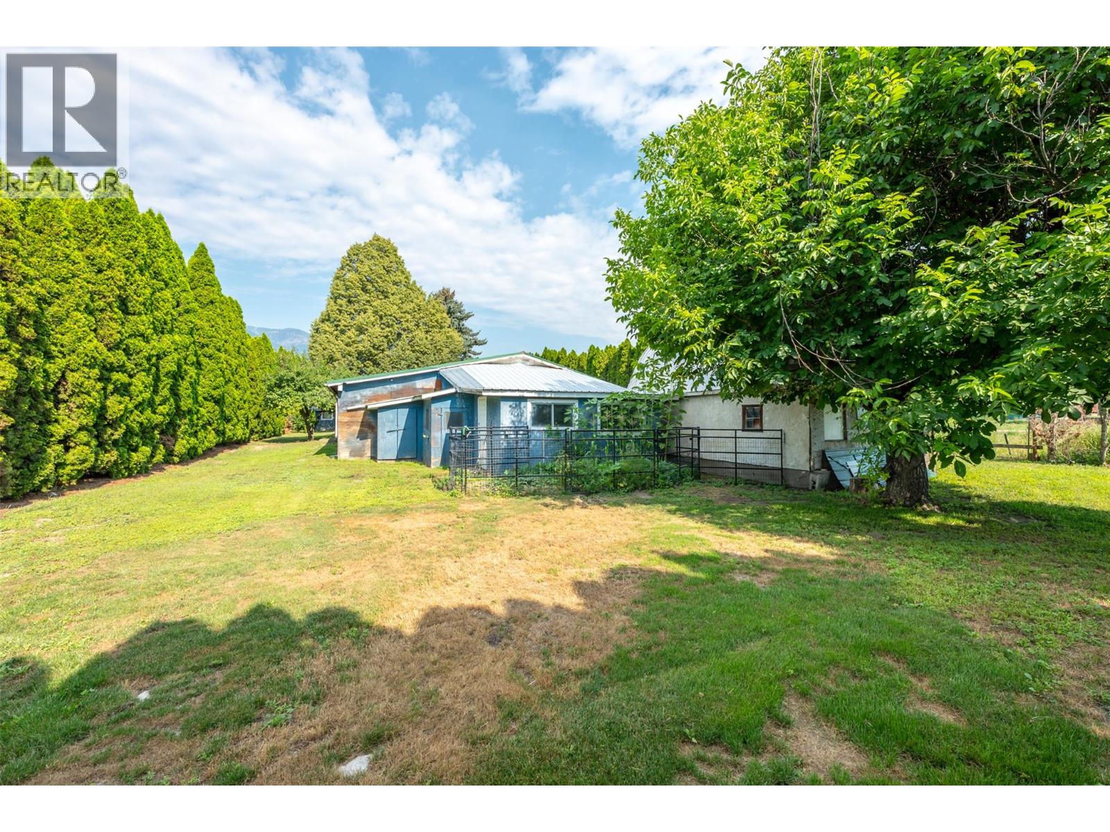 5401 Highway 97 - 43
