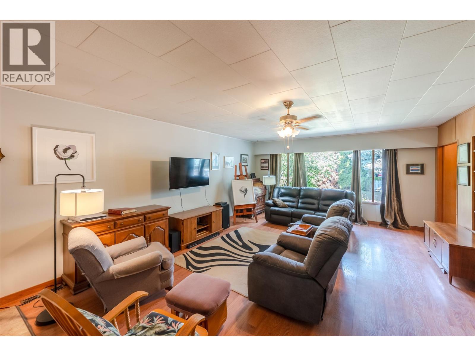 5401 Highway 97 - 10