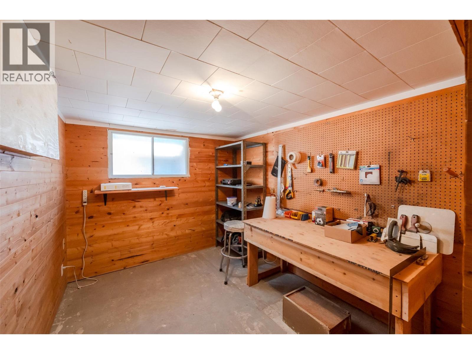5401 Highway 97 - 28