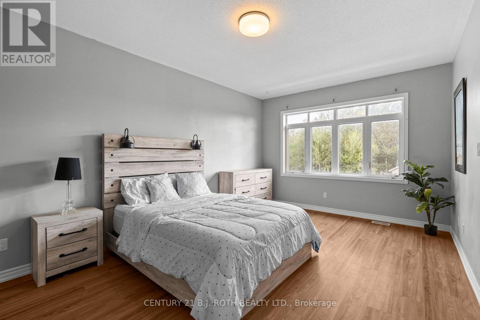 211 ROY DRIVE - Image 15