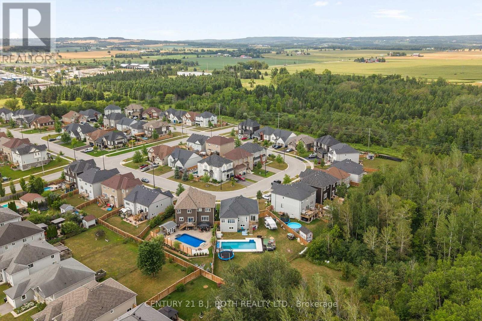 211 ROY DRIVE - 32