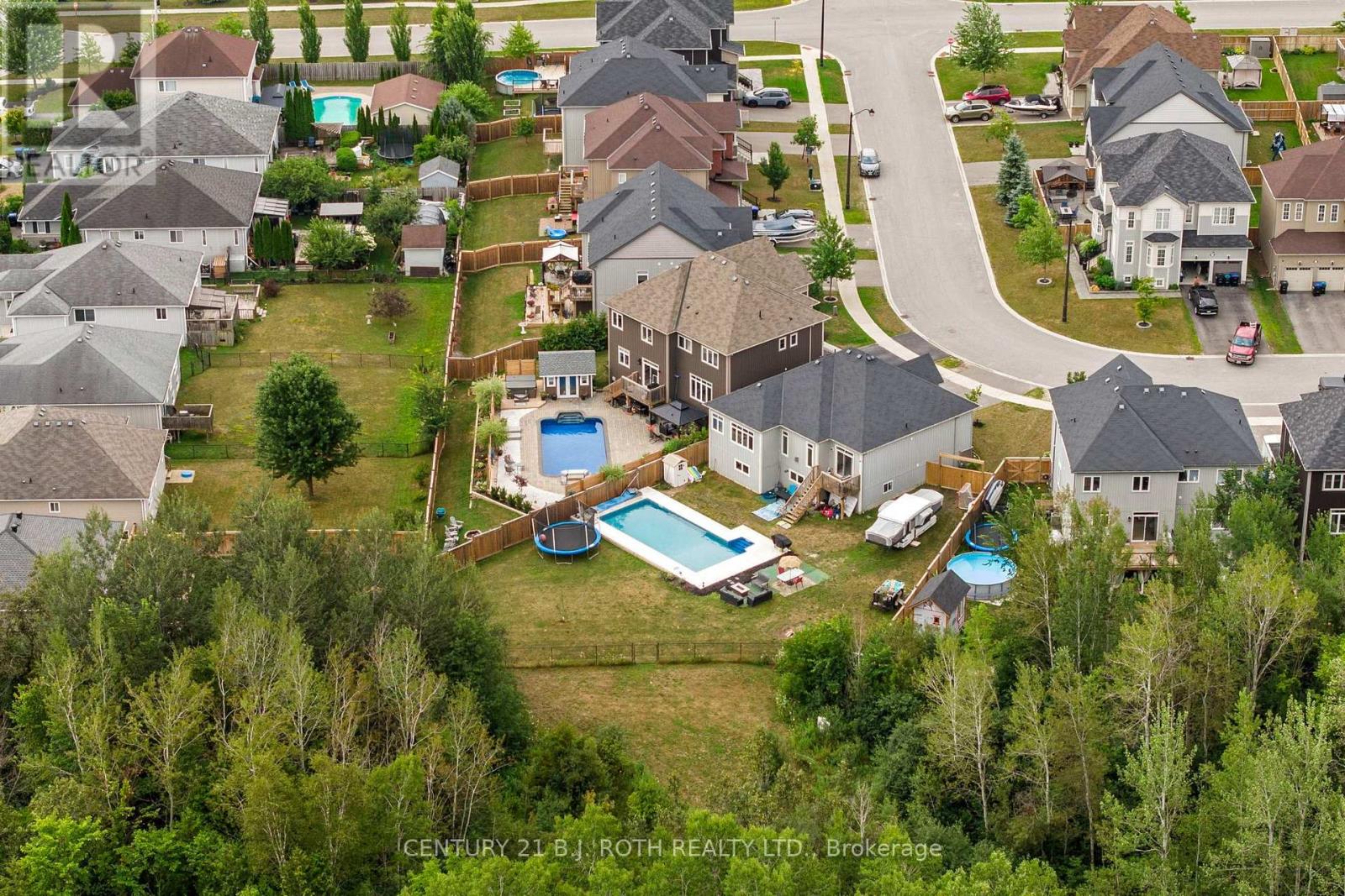 211 ROY DRIVE - Image 33