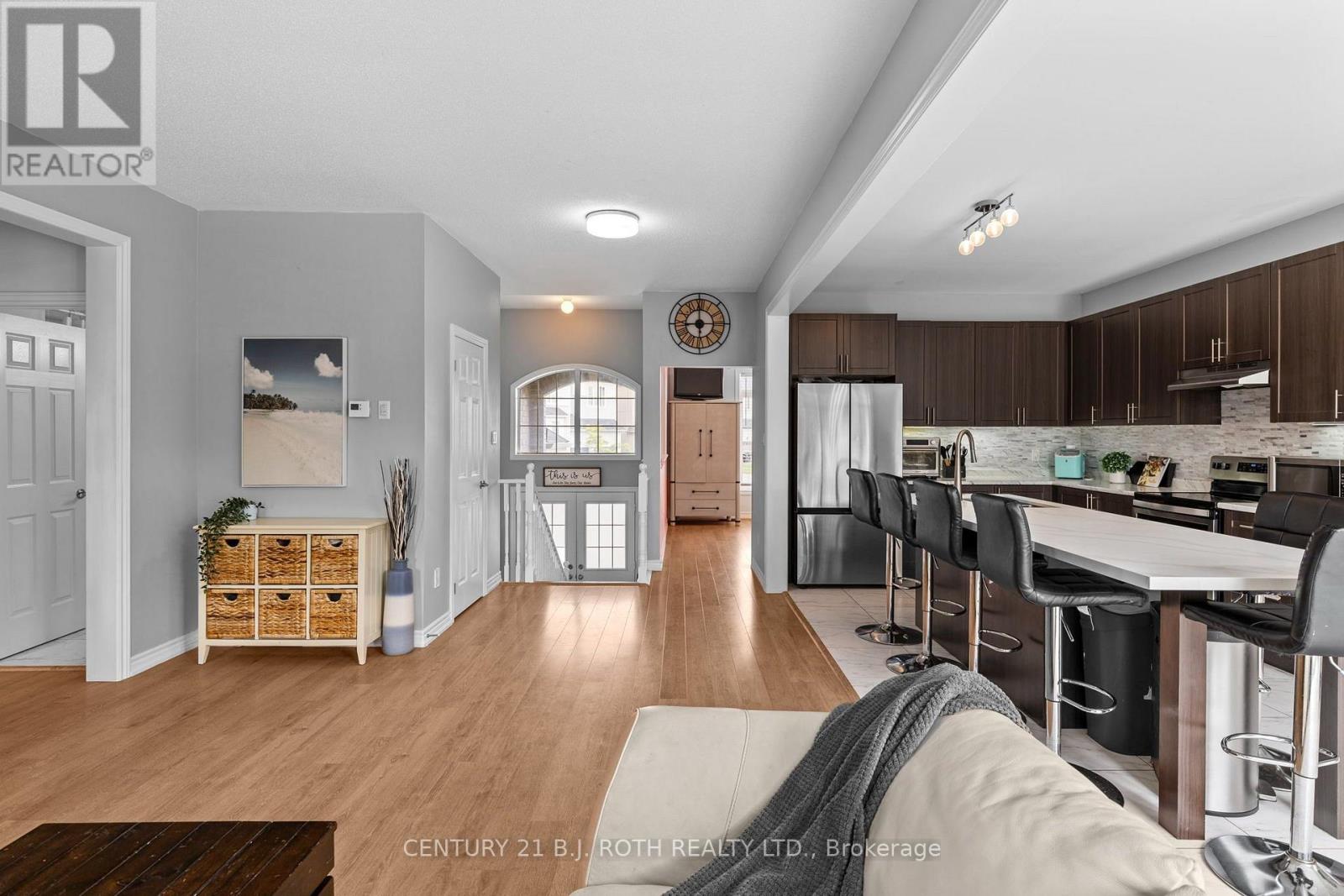 211 ROY DRIVE - Image 5