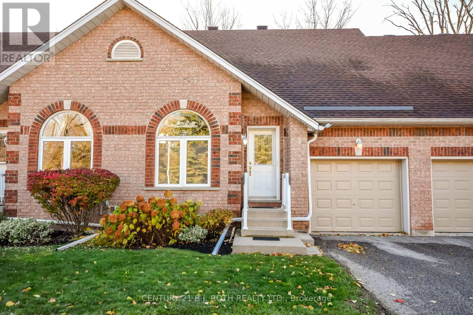 #3 358 LITTLE AVENUE - 1