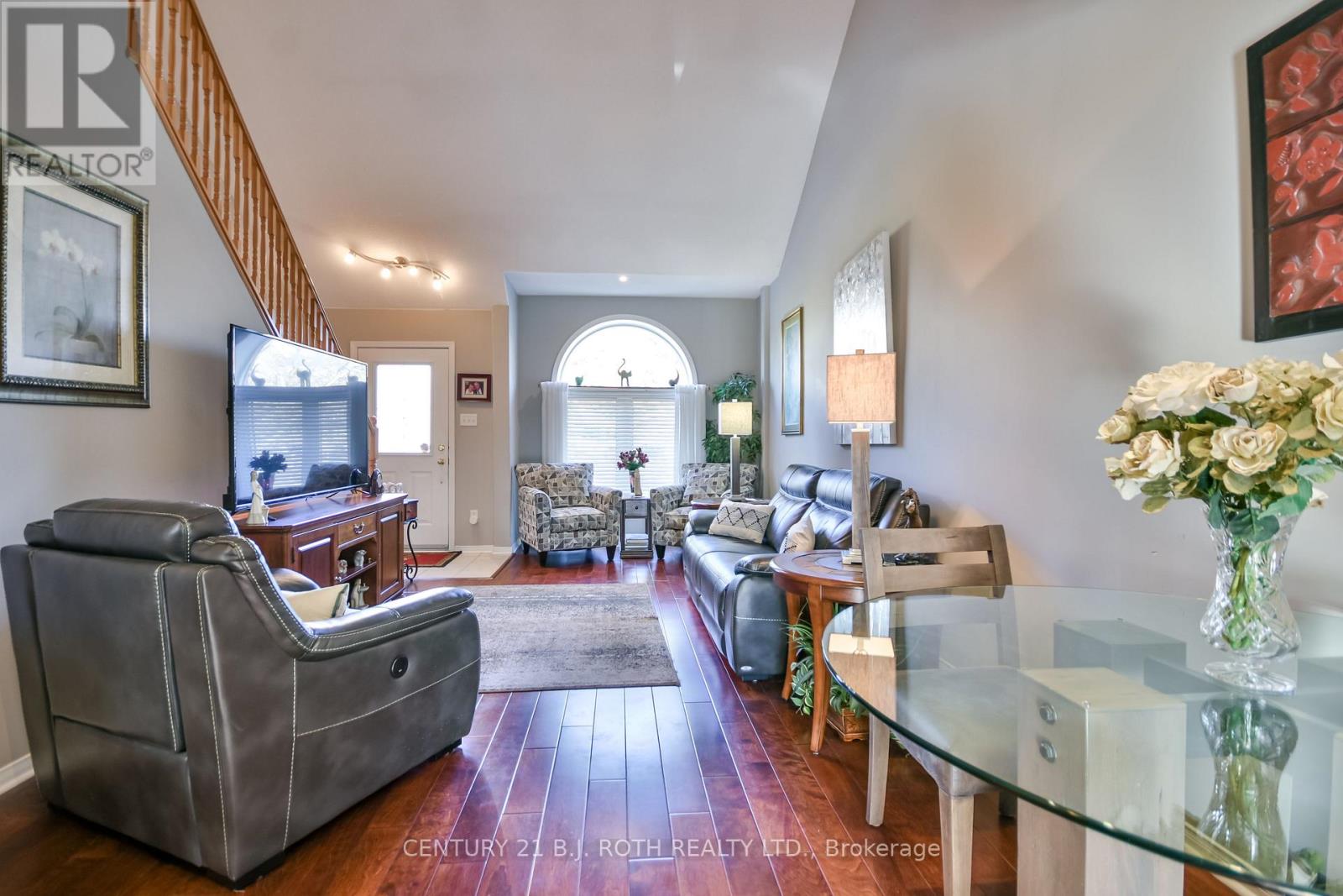 #3 358 LITTLE AVENUE - 12