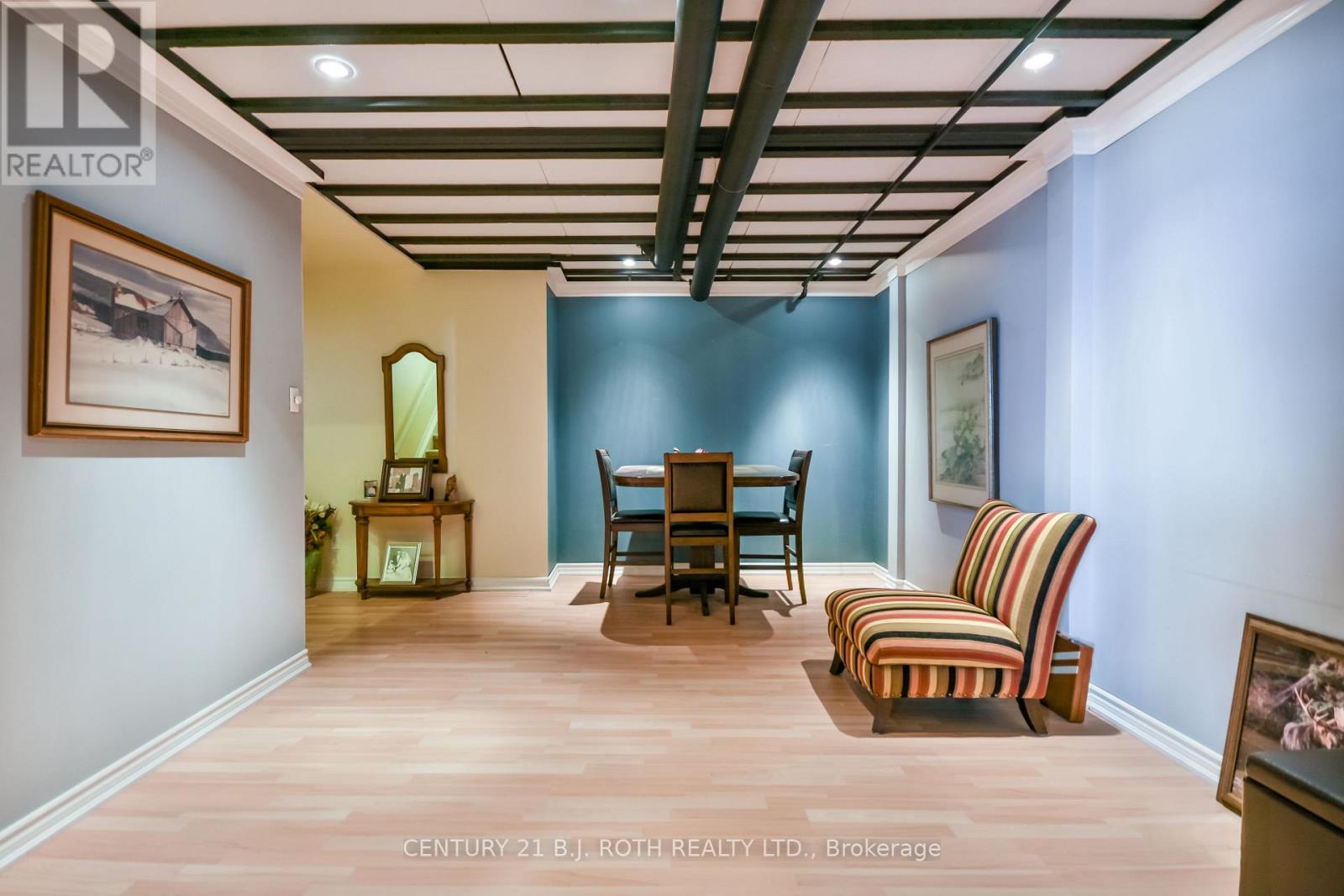 #3 358 LITTLE AVENUE - Image 25