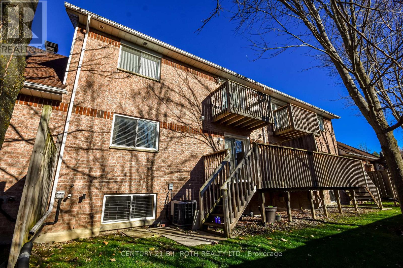 #3 358 LITTLE AVENUE - 27