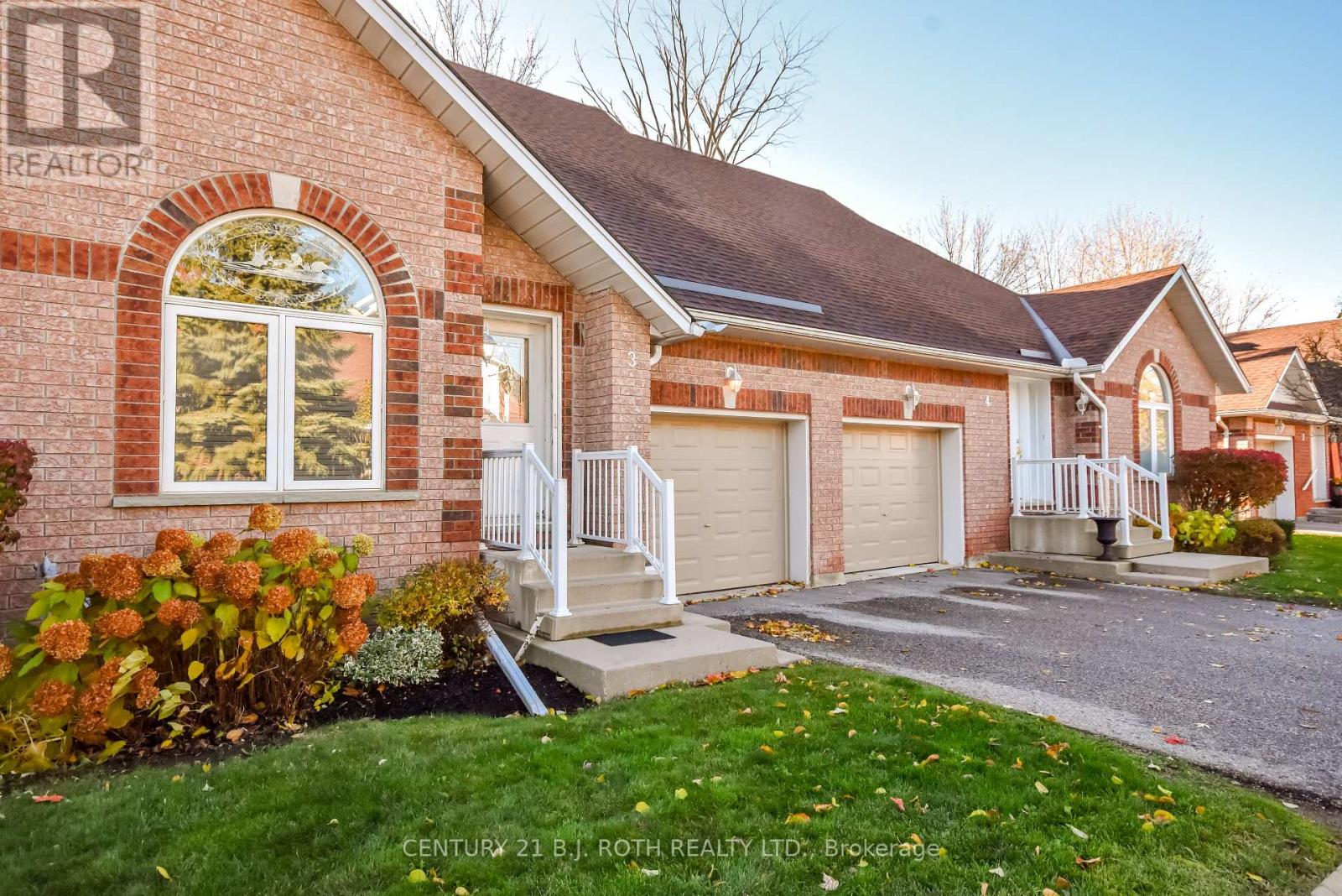 #3 358 LITTLE AVENUE - Image 3