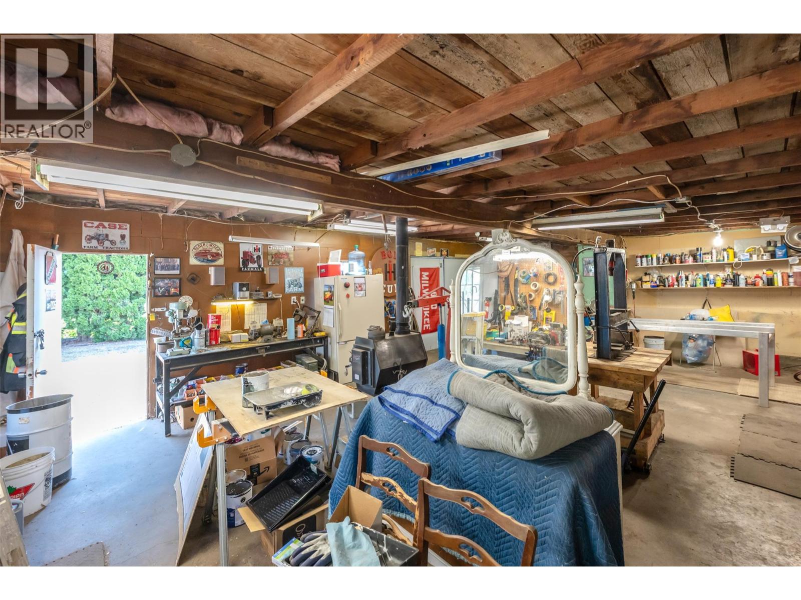 5401 Highway 97 - 49