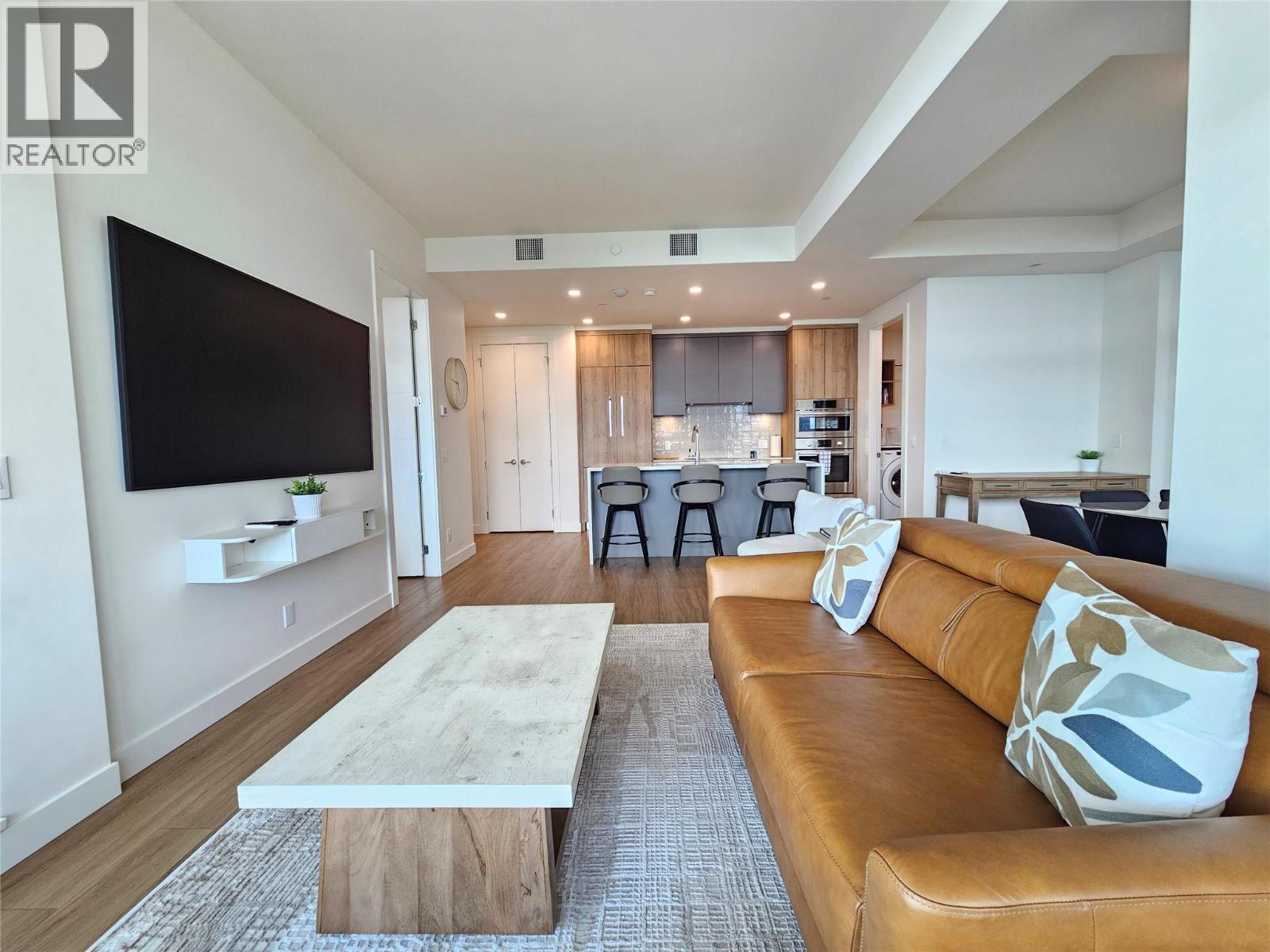 #PH3 3699 Capozzi Road - 10