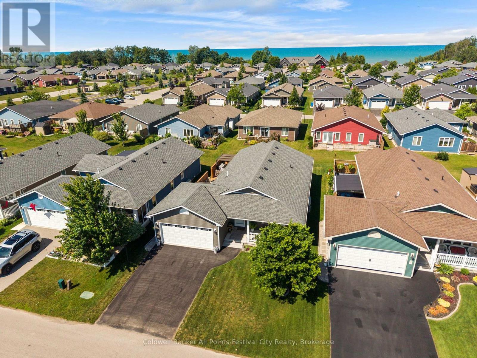 11 WINDWARD WAY N - 50