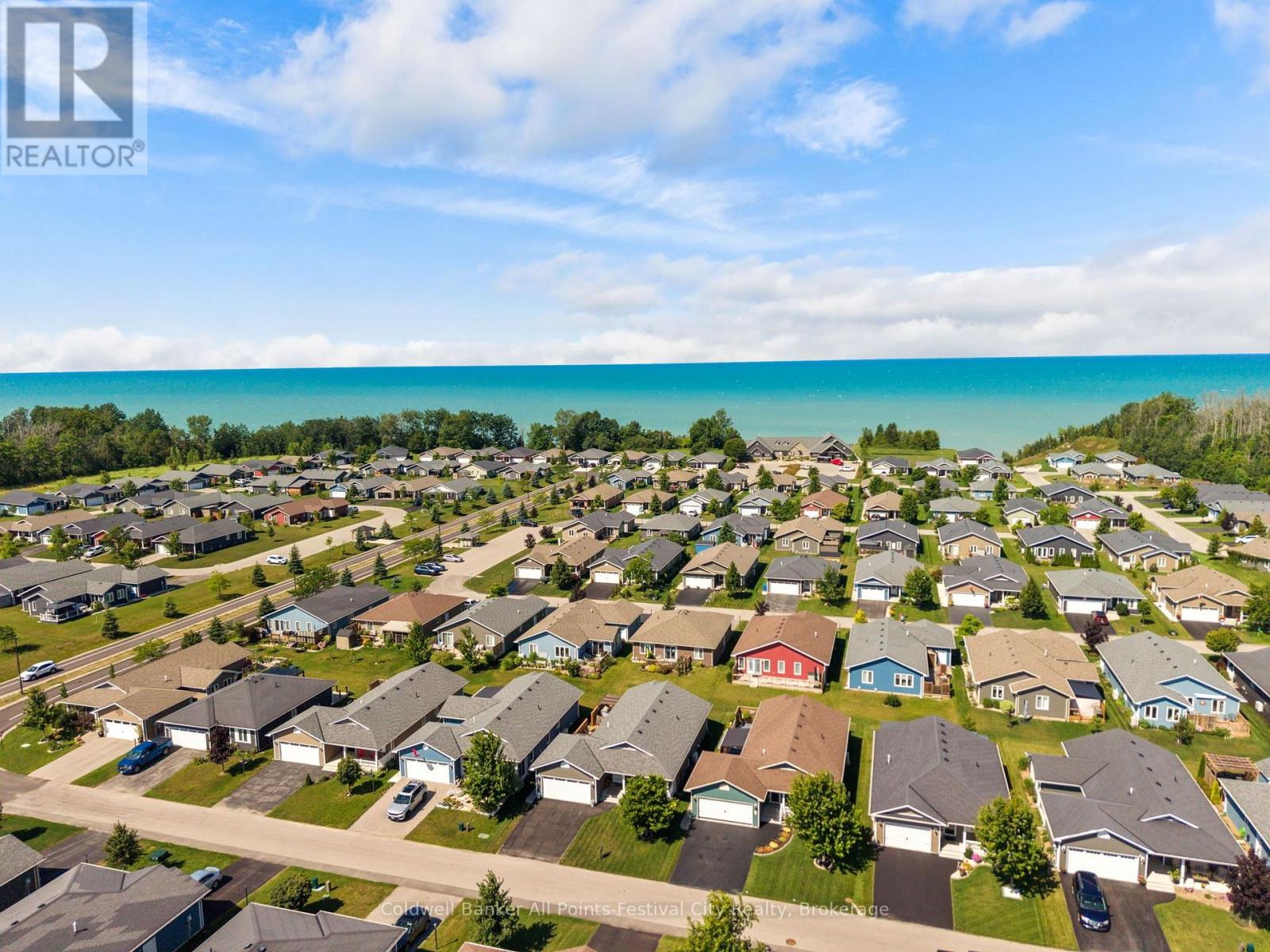 11 WINDWARD WAY N - 47