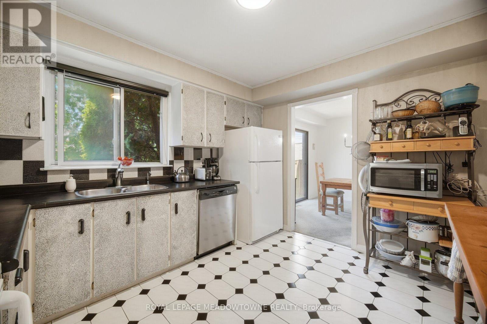 3139 CAMBOURNE CRESCENT - 6