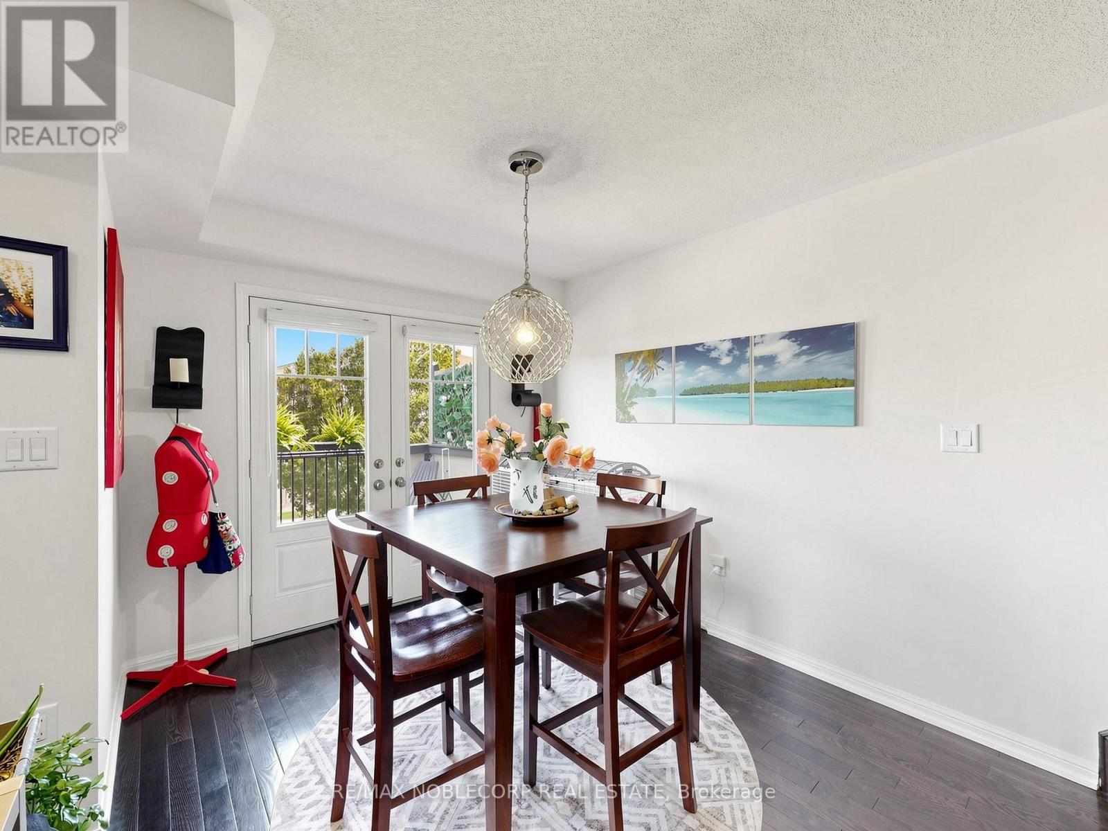 8 DEANCREST ROAD - 11