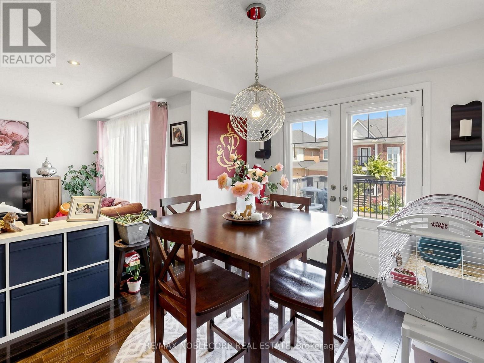8 DEANCREST ROAD - 12