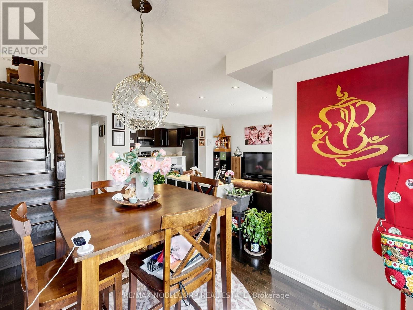 8 DEANCREST ROAD - 13