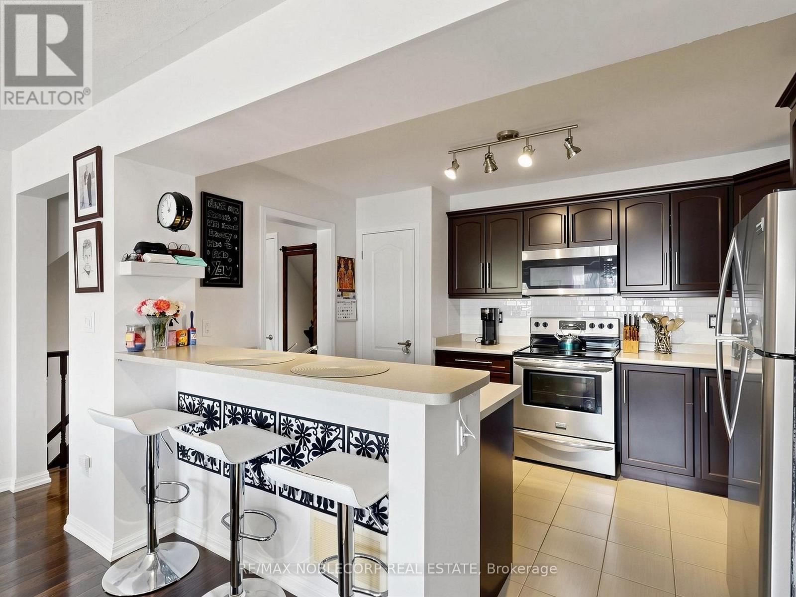 8 DEANCREST ROAD - 15