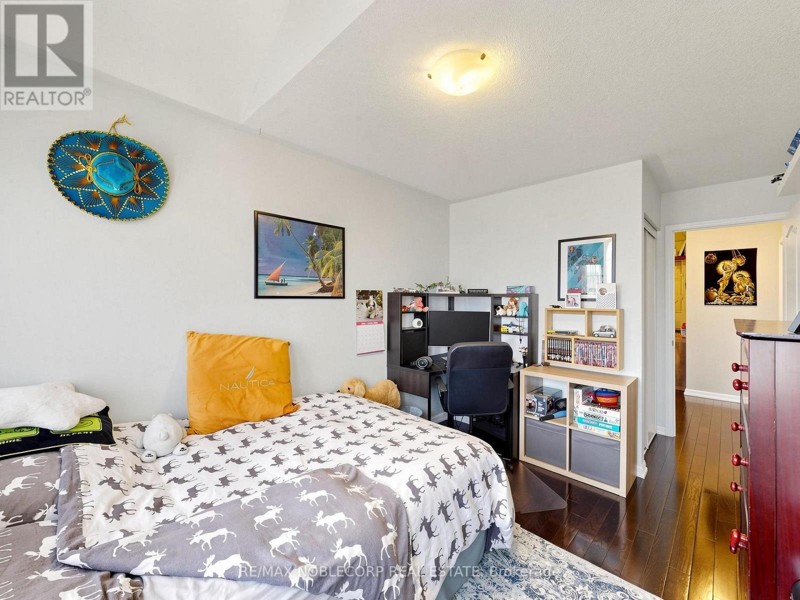 8 DEANCREST ROAD - 33