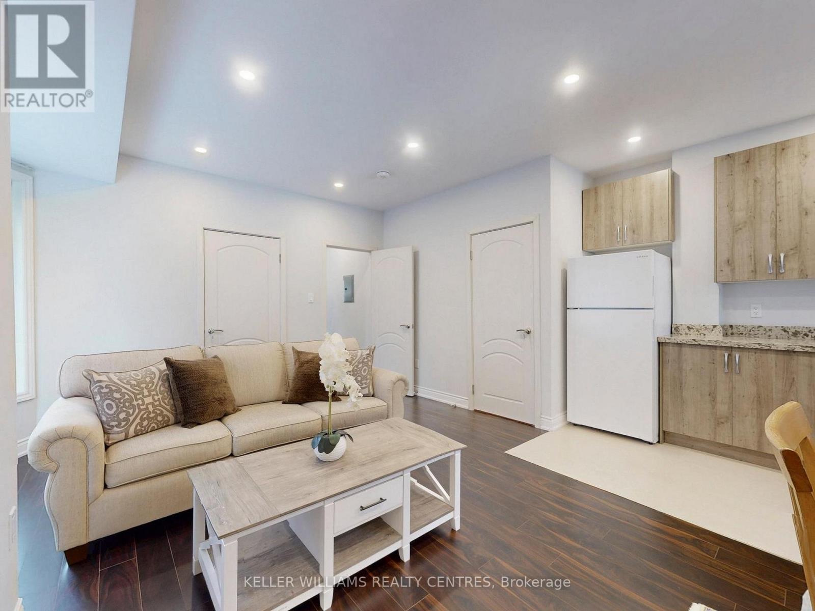 62 HOUNSLOW HEATH ROAD - Image 7