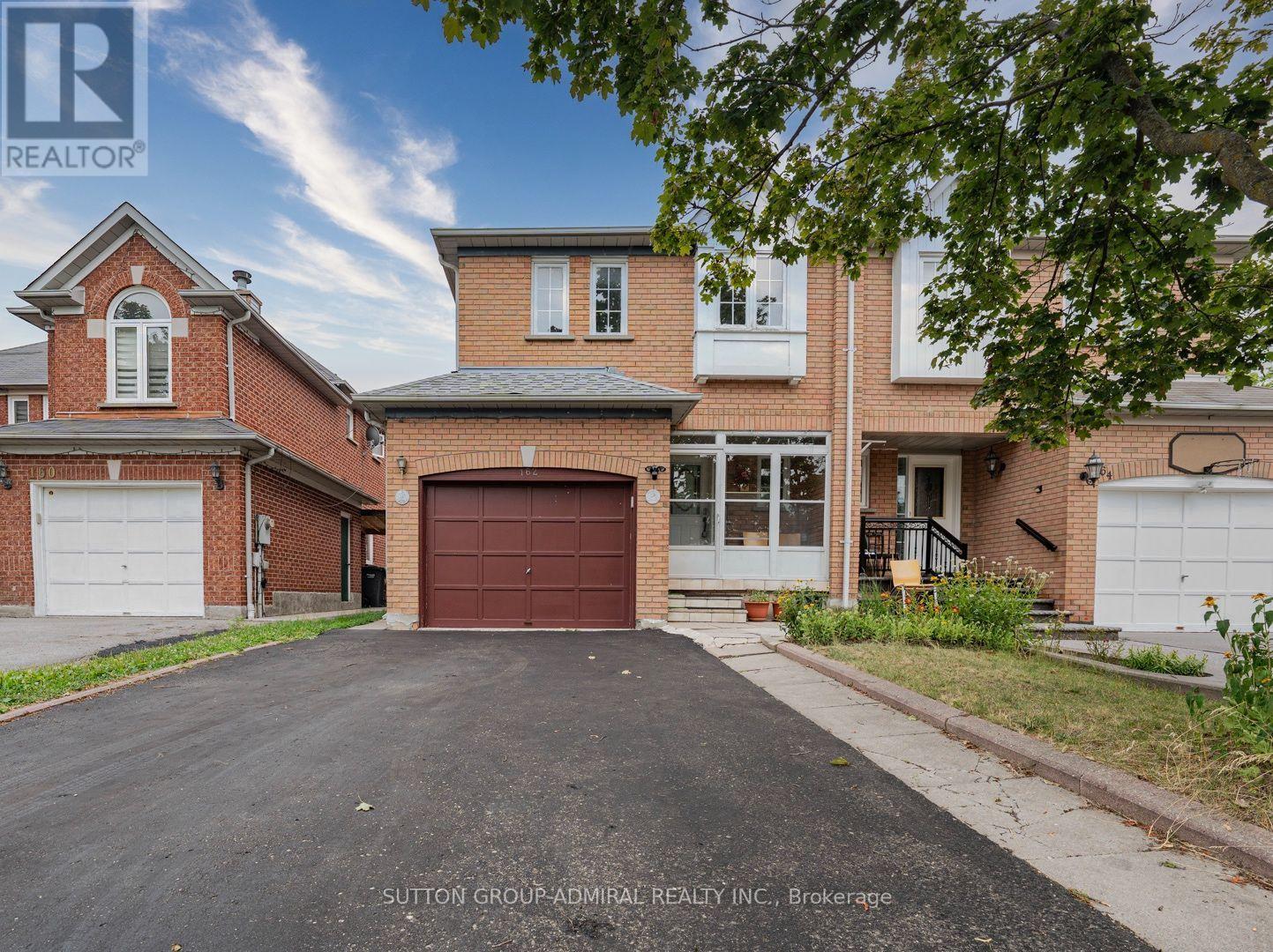 162 BIGHORN CRESCENT - 1