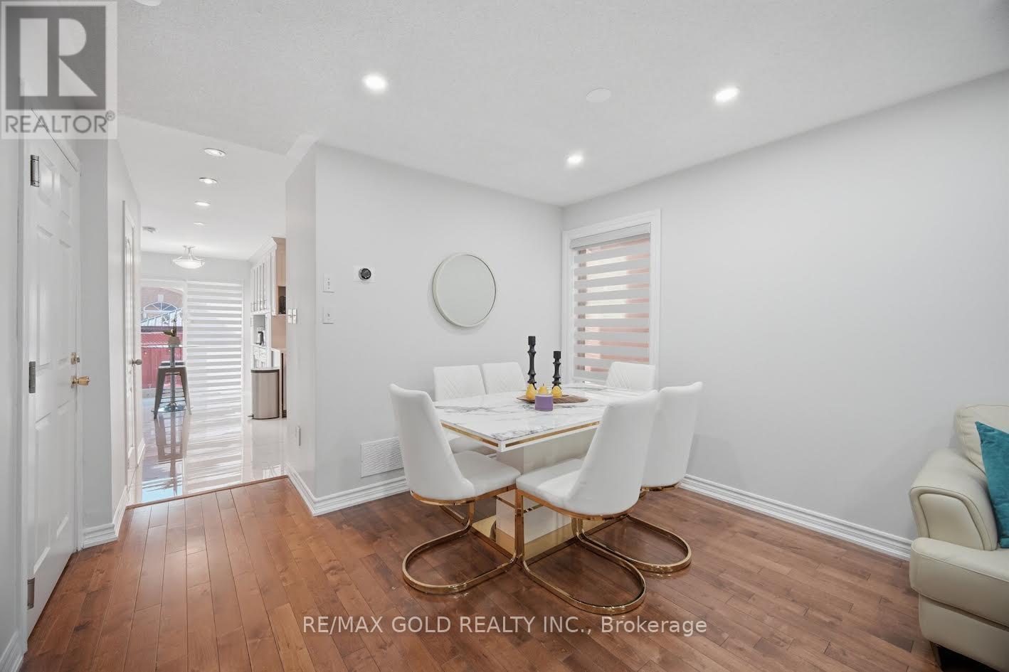 61 SAINTSBURY CRESCENT - Image 11