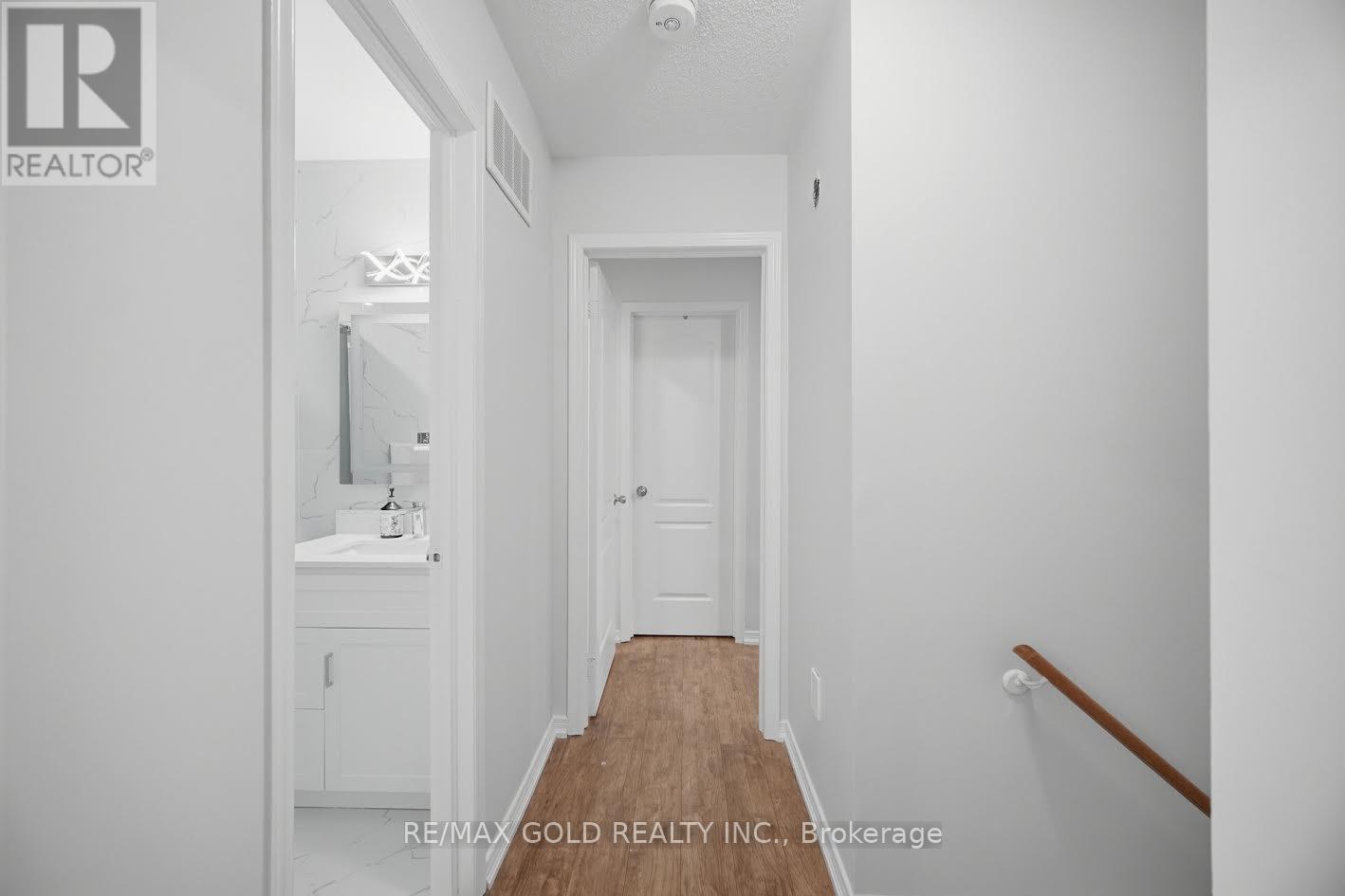 61 SAINTSBURY CRESCENT - 25